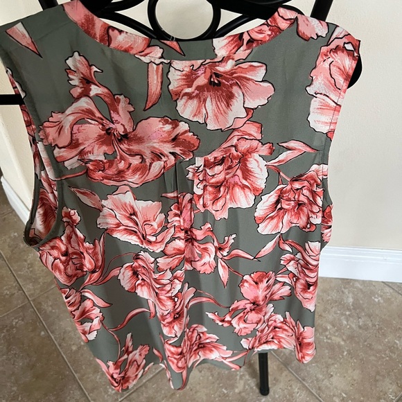 Plus Size Blouse - Picture 3 of 5